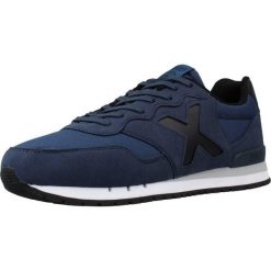 Tenisówki Munich Model Dash 104 Kolor Niebieski. Niebieskie trampki i tenisówki damskie munich, bez wzorów, z materiału, bez zapięcia. Za 314.05 zł.