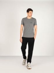 Iceberg T-shirt "C-neck" | ICE1UTS01 | Mężczyzna | Szary. Szare t-shirty męskie Iceberg, l, bez wzorów, z bawełny, bez kołnierzyka, bez ramiączek. W wyprzedaży za 119.00 zł.