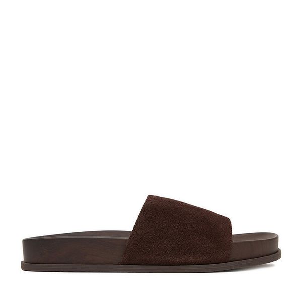 Klapki GINO ROSSI. Brązowe klapki damskie Gino Rossi, bez wzorów, bez obcasa, bez zapięcia. Za 229.99 zł.