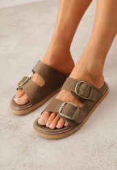 Zielone Klapki VICES z Dwoma Paskami i Metalicznymi Klamrami Kaliniassi. Brązowe klapki damskie Born2be, na lato, z aplikacjami, z materiału, z otwartym noskiem, bez obcasa, na płaskiej podeszwie, bez zapięcia. Za 99.99 zł.