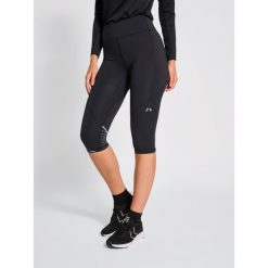 Damskie legginsy 3/4 Newline Nwlchigaco. Czarne legginsy damskie Newline, bez wzorów, z dżerseju. Za 319.00 zł.