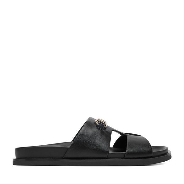 Klapki Nine West. Czarne klapki damskie Nine West, bez wzorów, bez obcasa, bez zapięcia. Za 169.99 zł.