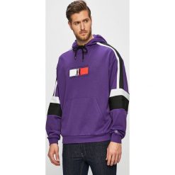 Tommy Hilfiger - Bluza Lewis Hamilton. Fioletowe bluzy męskie Tommy Hilfiger, l, z aplikacjami, z bawełny, z kapturem. W wyprzedaży za 449.90 zł.