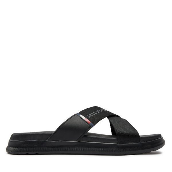 Klapki Tommy Hilfiger. Czarne klapki męskie Tommy Hilfiger, bez wzorów, bez zapięcia. Za 189.99 zł.