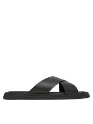 Calvin Klein Klapki Criss Cross Sandal HM0HM01737 Czarny. Czarne klapki męskie Calvin Klein, bez wzorów, ze skóry, bez zapięcia. Za 449.99 zł.