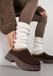 Brązowe Niskie Śniegowce na Grubej Podeszwie Zdobione Haftem Levitte. Brązowe obuwie sportowe damskie Born2be, z aplikacjami, bez zapięcia, trekkingowe. Za 79.99 zł.