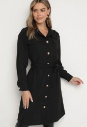 Czarna Koszulowa Sukienka z Ozdobnymi Guzikami i Wiązanym Paskiem Alttia. Czarne sukienki damskie Born2be, na co dzień, l, bez wzorów, eleganckie, bez kołnierzyka, bez ramiączek, midi, koszulowe. Za 139.99 zł.