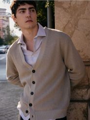 Kardigan z lnem - beżowy. Brązowe swetry męskie Reserved, l, bez wzorów, z dzianiny, bez kołnierzyka, bez ramiączek. Za 239.99 zł.