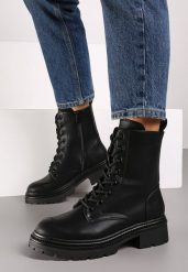 Czarne Sznurowane Botki Workery na Grubej Podeszwie z Tłoczeniami Tarenda. Czarne botki damskie Born2be, bez wzorów, z jeansu, eleganckie, bez obcasa, na płaskiej podeszwie, bez zapięcia. Za 149.99 zł.