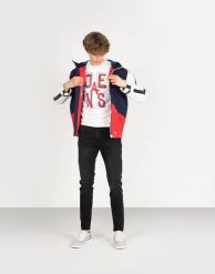 Pepe Jeans Kurtka "Anthony" | PM402400 | Anthony | Mężczyzna | Biały, Czerwony, Granatowy. Białe kurtki męskie Pepe Jeans, m, bez wzorów, z jeansu, bez kaptura. W wyprzedaży za 339.00 zł.