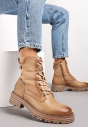 Beżowe Botki Workery z Dodatkowym Sznurowaniem Issatta. Brązowe botki damskie Born2be, bez wzorów, z jeansu, klasyczne, bez obcasa, na płaskiej podeszwie, bez zapięcia. Za 89.99 zł.