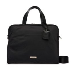 Torba na laptopa Calvin Klein. Czarne torby na laptopa damskie Calvin Klein, bez wzorów. Za 529.99 zł.