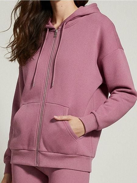Rozpinana bluza z kapturem basic - fioletowy. Fioletowe bluzy damskie Sinsay, l, bez wzorów, bez ramiączek, z kapturem. Za 49.99 zł.