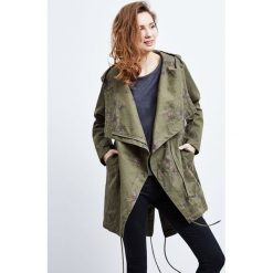 Parka z nadrukiem. Parki damskie MOODO, l, bez wzorów, bez kaptura. Za 79.99 zł.