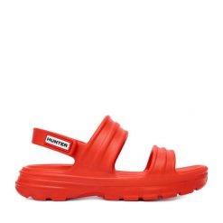 Sandały Hunter. Czerwone sandały damskie Hunter, bez wzorów, bez obcasa, na płaskiej podeszwie, bez zapięcia. Za 139.99 zł.