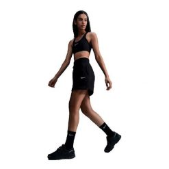 Biustonosz sportowy Nike średnie wsparcie. Czarne bielizna sportowa damska Nike, xl, bez wzorów, z materiału, dri-fit (nike). Za 135.00 zł.