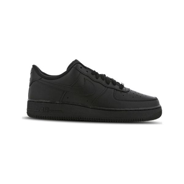 Buty Sportowe Męskie Nike Air Force 1 Low ’07. Czarne buty sportowe męskie Nike, bez wzorów, bez zapięcia, do koszykówki, Nike Air Force. Za 499.00 zł.