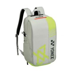 Plecak Yonex Club VA. Białe plecaki męskie YONEX, bez wzorów, z materiału, eleganckie. Za 327.50 zł.