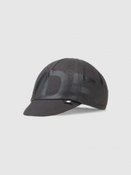 4F Czapka kolarska uniseks - czarna Uniwersalny. Czarne czapki damskie 4F, bez wzorów, z bawełny, eleganckie. W wyprzedaży za 29.99 zł.