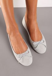 Szare Balerinki Azulenn. Szare balerinki damskie Born2be, bez wzorów, z okrągłym noskiem, bez obcasa, na płaskiej podeszwie, bez zapięcia. Za 39.99 zł.