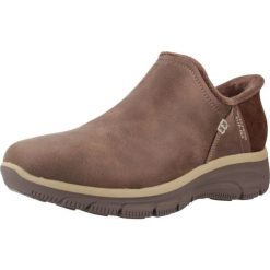 Buty SKECHERS GOING - MODERN Brązowy. Brązowe obuwie trekkingowe damskie Skechers, z tkaniny, bez zapięcia. Za 382.36 zł.