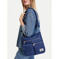 Torebka Guess Jeans. Niebieskie listonoszki damskie Guess Jeans, z aplikacjami, z jeansu, bez dodatków. Za 179.99 zł.