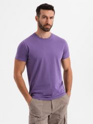 Męski klasyczny bawełniany T-shirt BASIC - fioletowy V13 OM-TSBS-0236 - XL. Fioletowe t-shirty męskie Ombre Clothing, l, bez wzorów, z bawełny, bez kołnierzyka, bez ramiączek. W wyprzedaży za 39.99 zł.