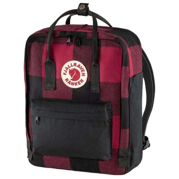 Plecak miejski Fjallraven Kanken Re-Wool - red/black. Czerwone plecaki męskie Fjällräven, bez wzorów, sportowe. Za 675.60 zł.