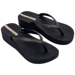 Buty klapki japonki damskie Ipanema Mesh XI Plat Fem. Czarne klapki damskie Ipanema, bez wzorów, z meshu, bez obcasa, bez zapięcia. Za 129.00 zł.