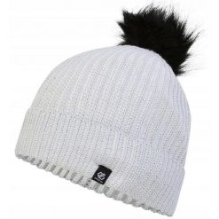 Czapka zimowa dla kobiet Dare2B DWC386. Białe czapki damskie Dare 2B, na zimę, bez wzorów, sportowe. W wyprzedaży za 39.00 zł.