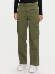 Guess Jeans Spodnie cargo W4YB61 WGCV1 Khaki Relaxed Fit. Brązowe spodnie materiałowe damskie Guess Jeans, z aplikacjami, z bawełny. Za 249.99 zł.