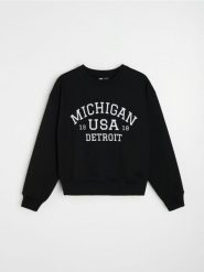 Dresowa bluza crewneck z napisem - czarny. Czarne bluzy damskie Sinsay, l, bez wzorów, z dresówki, bez ramiączek, bez kaptura. Za 35.99 zł.