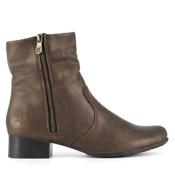 Botki Rieker. Brązowe botki damskie Rieker, bez wzorów, bez obcasa, na płaskiej podeszwie, bez zapięcia. Za 279.99 zł.