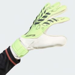 Rękawice Predator Training Goalkeeper. Białe rękawiczki damskie Adidas, bez wzorów. Za 129.00 zł.