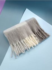 Szalik - szary. Szare szaliki damskie Sinsay, bez wzorów. Za 39.99 zł.