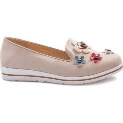 Brązowe Beżowe wsuwane półbuty na koturnie Multi Flower. Brązowe półbuty damskie ButyModne, bez wzorów, eleganckie, bez obcasa, na koturnie, bez zapięcia. Za 69.00 zł.