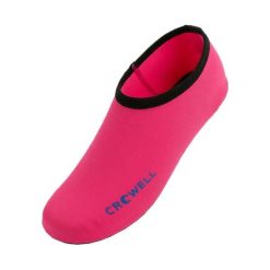 Skarpetki do pływania neoprenowe Crowell Aruba. Czerwone skarpetki damskie Crowell, bez wzorów, z neoprenu. Za 34.99 zł.