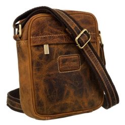 Męska torba na ramię z naturalnej skóry vintage - Peterson. Brązowe torby na ramię męskie ze skóry, na ramię. Za 169.99 zł.