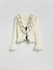 Sweter z dodatkiem wełny - złamana biel. Swetry nierozpinane damskie Reserved, l, bez wzorów, z dzianiny, bez kołnierzyka, bez ramiączek. W wyprzedaży za 109.99 zł.