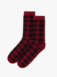 Bordowo-czarne skarpetki świąteczne unisex w kratę. Czerwone skarpetki damskie Ryłko, bez wzorów, z bawełny. Za 24.99 zł.