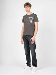 Pepe Jeans T-shirt "Tide" | PM508528 | Tide | Mężczyzna | Czarny. Czarne t-shirty męskie Pepe Jeans, m, z aplikacjami, z bawełny, bez kołnierzyka, bez ramiączek. W wyprzedaży za 99.00 zł.