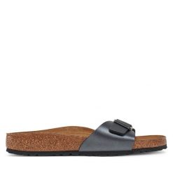 Klapki Birkenstock. Szare klapki damskie Birkenstock, bez wzorów, bez obcasa, bez zapięcia. Za 359.99 zł.