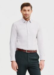 PAKO LORENTE – Gładka koszula męska w kolorze szaro- beżowym. Brązowe koszule męskie Pako Lorente, m, bez wzorów, z bawełny, bez kołnierzyka, bez ramiączek. Za 149.99 zł.