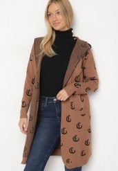 Brązowy Kardigan z Kapturem w Geometryczny Wzór Ralisa. Brązowe kardigany damskie Born2be, l, z aplikacjami, z jeansu, bez kołnierzyka. Za 109.99 zł.
