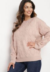 Jasnoróżowy Sweter o Luźnym Kroju i Wzorzystym Splocie ze Ściągaczami Elondrae. Czerwone swetry nierozpinane damskie Born2be, na zimę, bez wzorów, ze splotem, bez kołnierzyka, bez ramiączek. Za 149.99 zł.