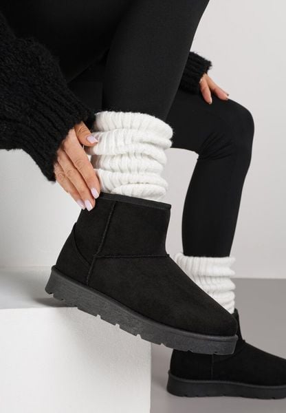 Czarne Wsuwane Śniegowce do Kostki z Imitacji Zamszu Atuvitta. Czarne śniegowce damskie Born2be, z jeansu, bez zapięcia. Za 74.99 zł.