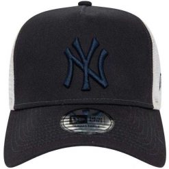 Czapka Męska League Essential New York Yankees Trucker Cap. Białe czapki męskie New Era, bez wzorów. Za 192.99 zł.