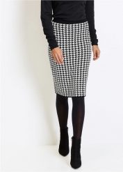 Spódnica dzianinowa. Czarne spódnice damskie bonprix, bez wzorów, z dzianiny, eleganckie. Za 109.99 zł.