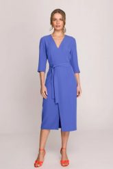 Elegancka sukienka midi z dekoltem V i rozcięciem niebieska. Niebieskie sukienki damskie Stylove, do pracy, na lato, uniwersalny, bez wzorów, z elastanu, biznesowe, bez kołnierzyka, dla wysokich, bez ramiączek, midi, dopasowane. Za 389.00 zł.