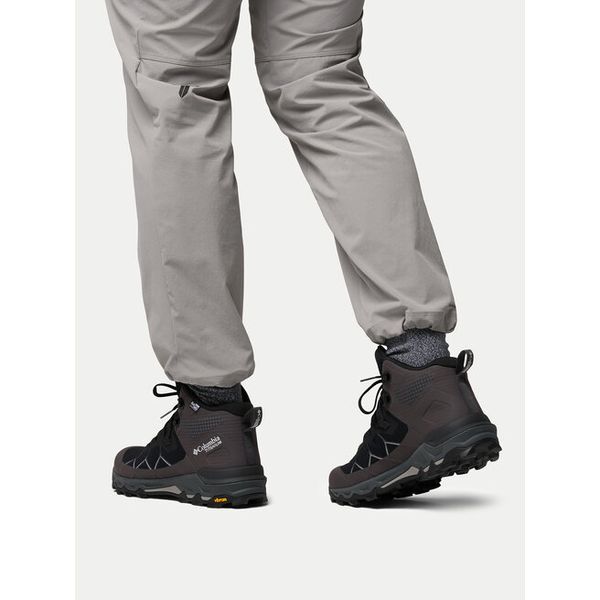 Trekkingi Columbia. Czarne botki męskie Columbia, bez wzorów, sportowe, bez obcasa, bez zapięcia. Za 699.99 zł.